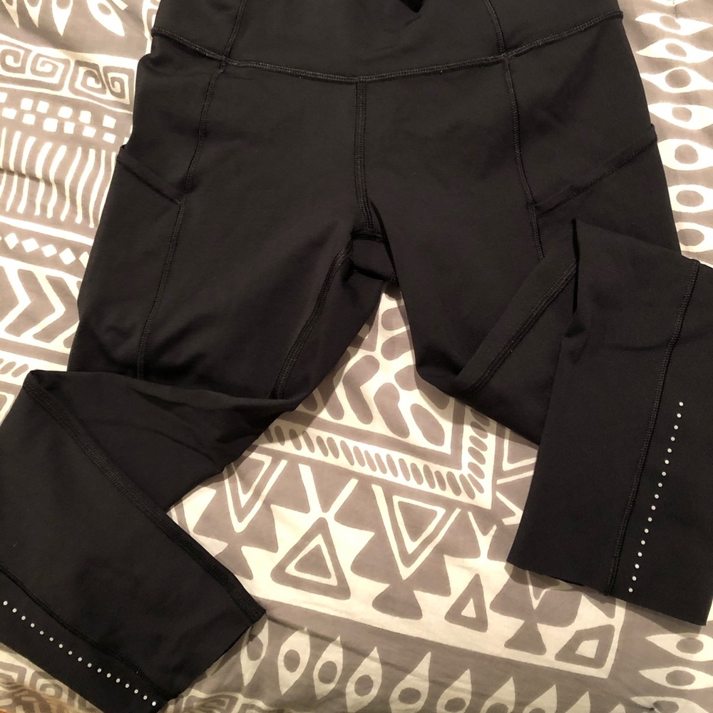 19” Black Lululemon Running Leggings NWOT